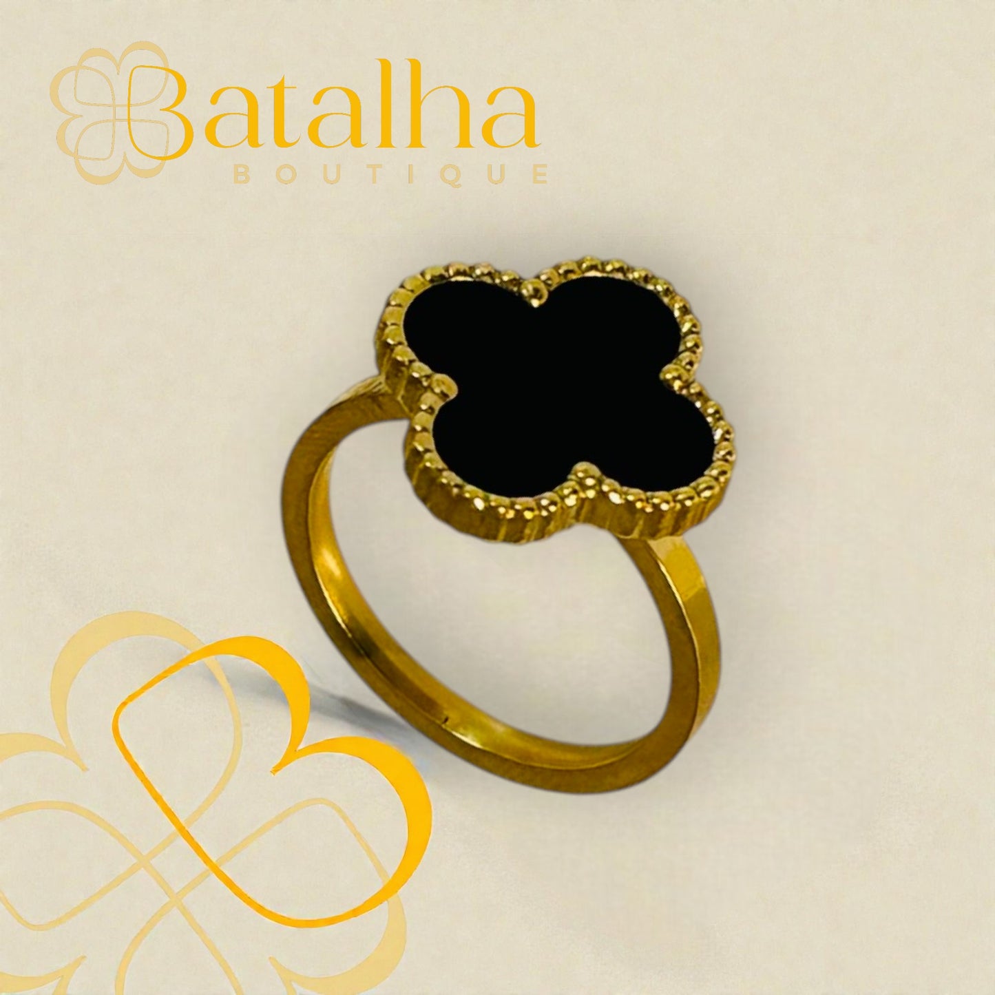 Clover Ring