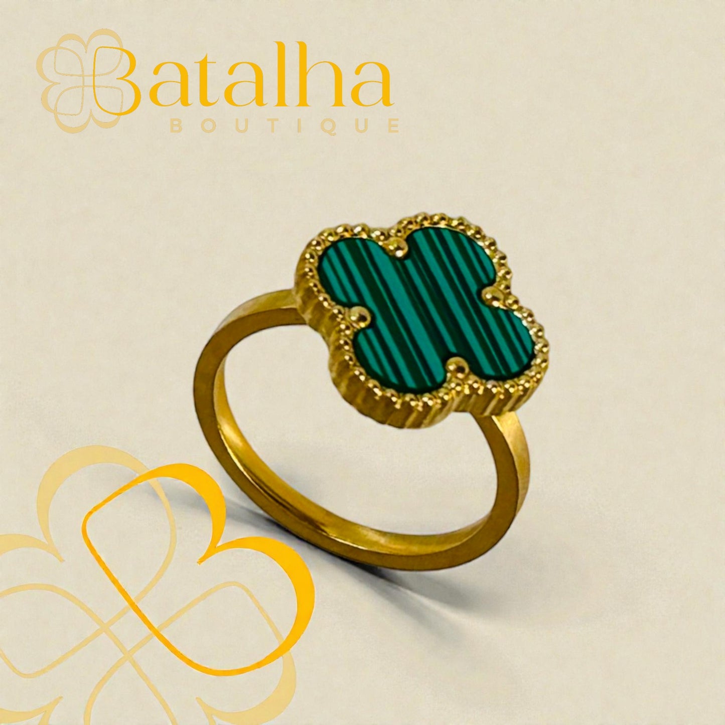 Clover Ring