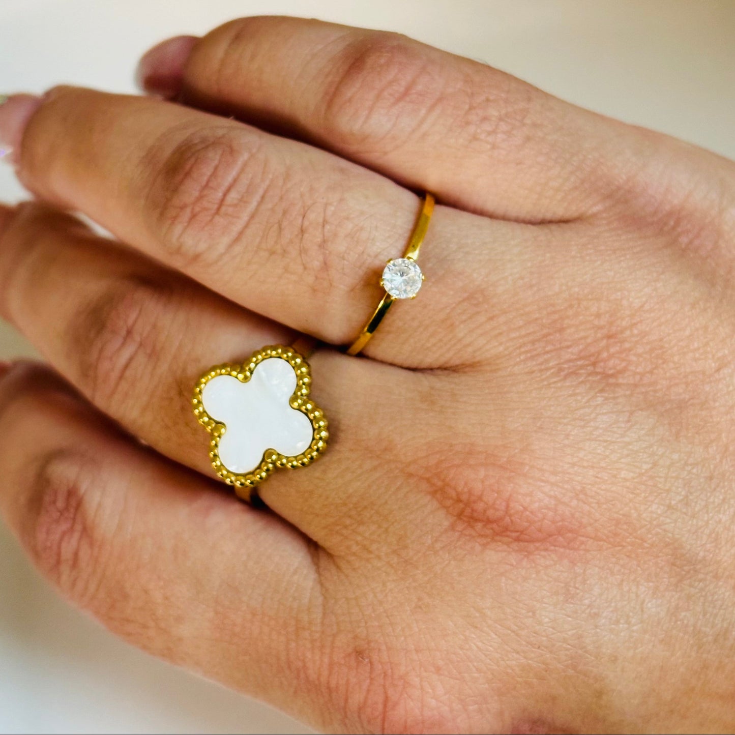Clover Ring