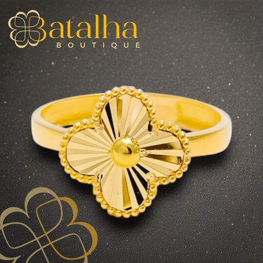 Golden Clover Ring